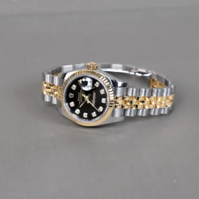 390569
