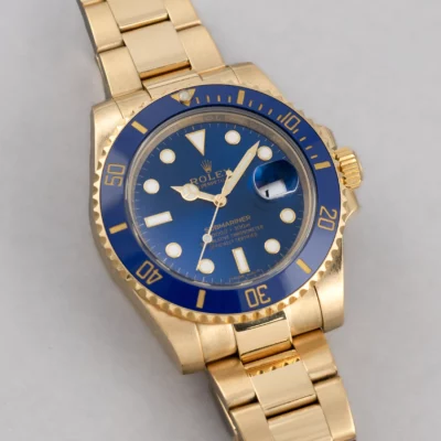 391020