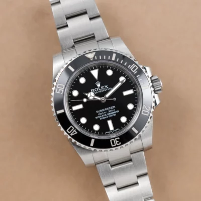 392086