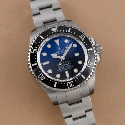 392432