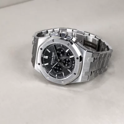 393021