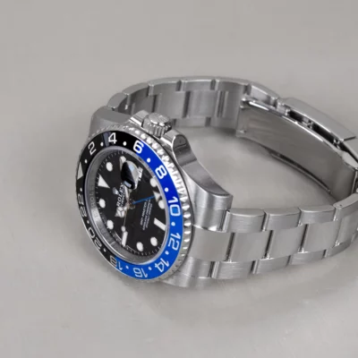 393085