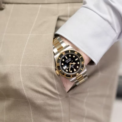 393801